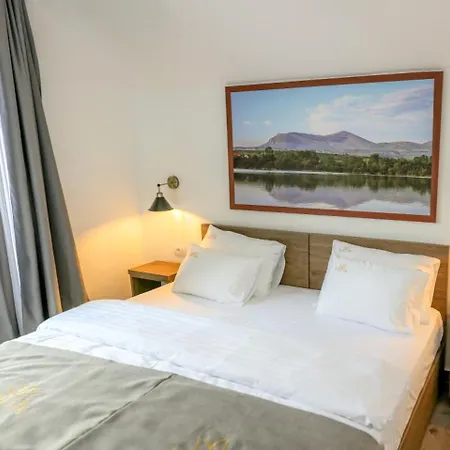 Soko In Aparthotel 4*